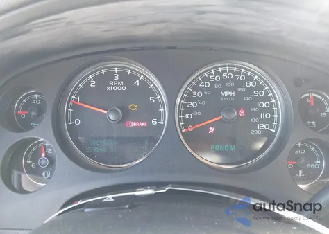 2011 GMC Yukon Xl 1500 Denali z USA, uszkodzony, nr VIN 1GKS2MEF7BR308325